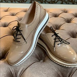 ✨ NUDE PATENT PLATFORM LOAFER✨